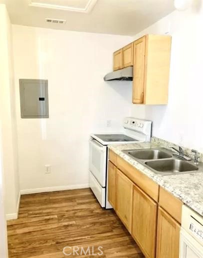 Image 6 of 14 For 28085 Washington Avenue