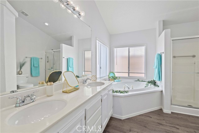 27823 Sunrise Ln, Canyon Country CA: https://media.crmls.org/medias/3563b04b-6f9c-4864-96d6-c49d714a23cf.jpg