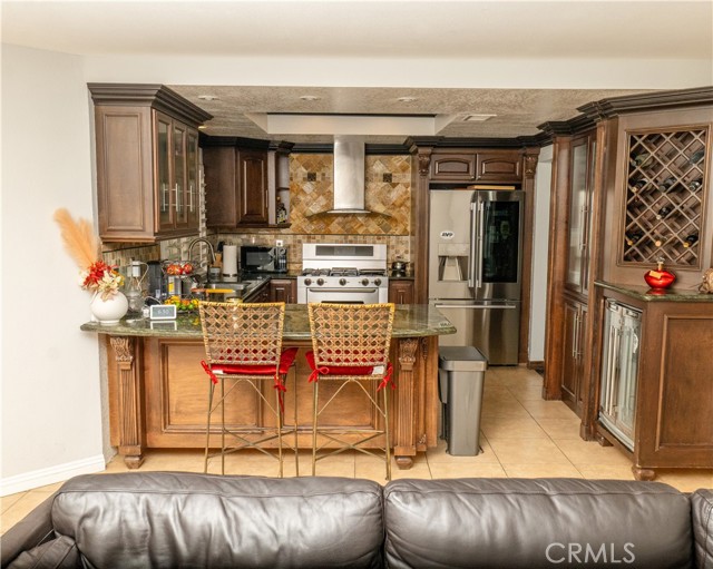 Detail Gallery Image 8 of 20 For 2831 Carma Ct, Riverside,  CA 92503 - 4 Beds | 3 Baths