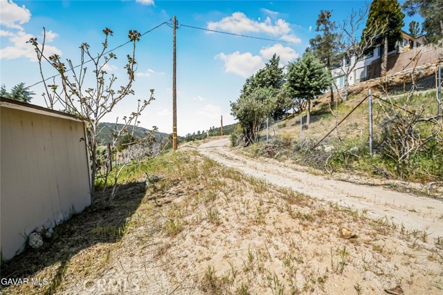 Detail Gallery Image 26 of 33 For 17743 Elizabeth Lake, Lake Hughes,  CA 93532 - 1 Beds | 1 Baths