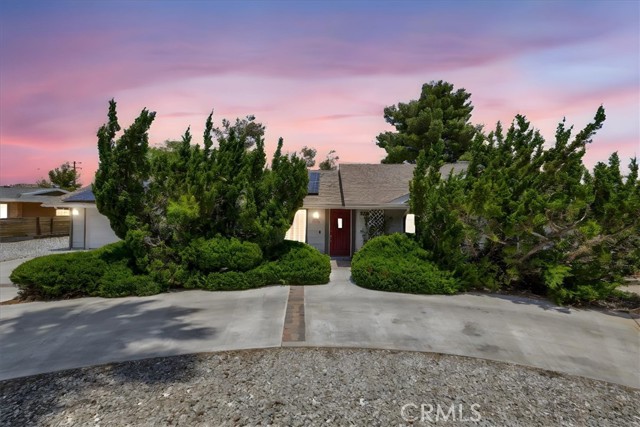 Detail Gallery Image 3 of 57 For 57856 El Dorado Dr, Yucca Valley,  CA 92284 - 3 Beds | 3 Baths