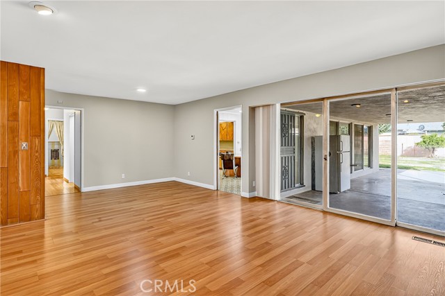5382 Park Place, Chino CA: https://media.crmls.org/medias/35646bc4-7606-462b-b37c-e8779b5f7a35.jpg