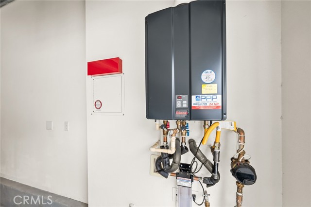 Detail Gallery Image 42 of 63 For 27166 Canyon Rock Ct, Moreno Valley,  CA 92555 - 4 Beds | 2/1 Baths