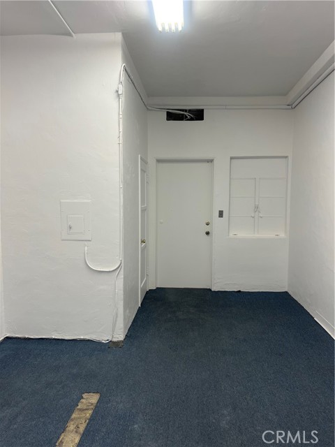 4310 W Victory Boulevard, Burbank, California 91505, ,Commercial Lease,For Rent,4310 W Victory Boulevard,CRBB25020071
