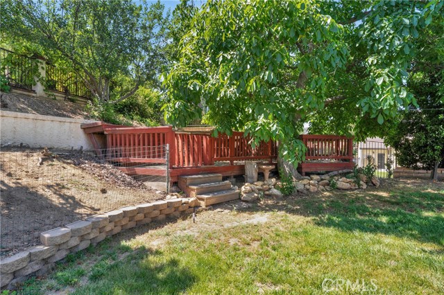 37581 Oak Mesa Drive, Yucaipa CA: https://media.crmls.org/medias/35680588-ba90-403e-b83c-c35fa8b86472.jpg