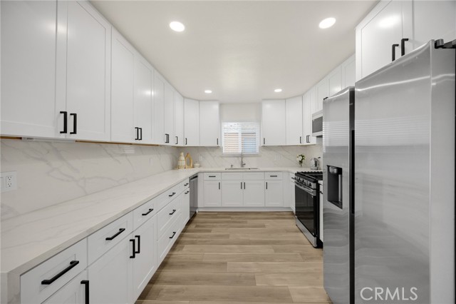 506 W Victor Avenue, Anaheim CA: https://media.crmls.org/medias/356870a1-9a44-4326-a3af-08279487ab65.jpg
