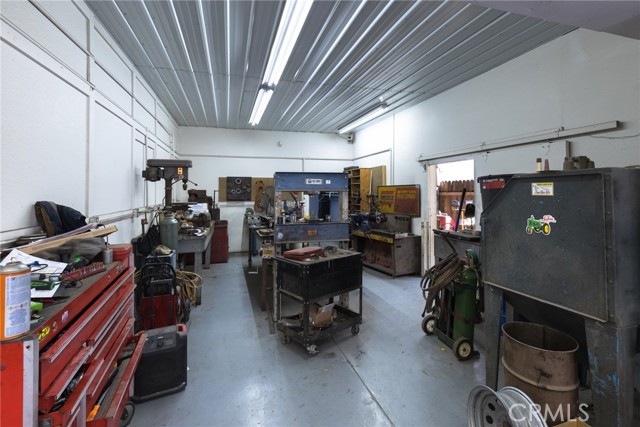 Image 21 of 34 For 609 7th Street