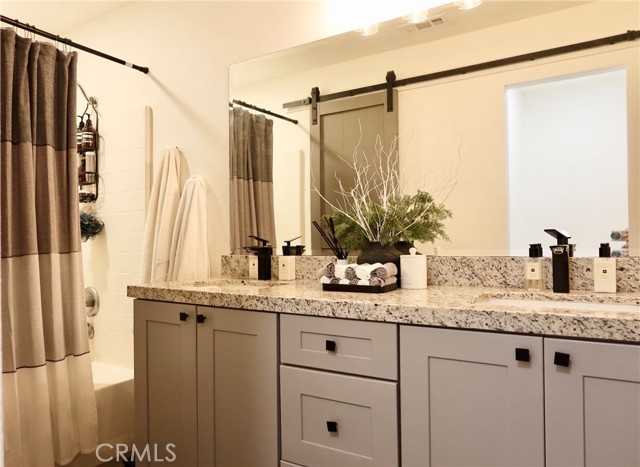 Detail Gallery Image 12 of 20 For 25106 Wooden Gate Dr, Menifee,  CA 92584 - 3 Beds | 2 Baths