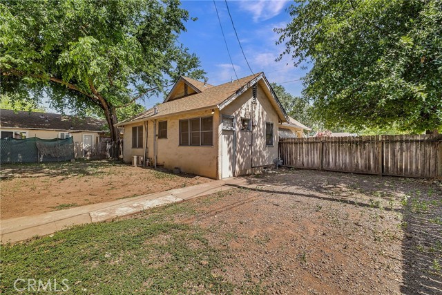 148 W 8th Avenue, Chico CA: https://media.crmls.org/medias/3569987b-91fb-4bc5-a0c5-19235845388a.jpg