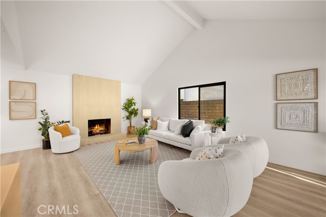 4700 Emerald Avenue, La Verne CA: https://media.crmls.org/medias/3569c803-7920-4f82-84ec-86141244e3f4.jpg