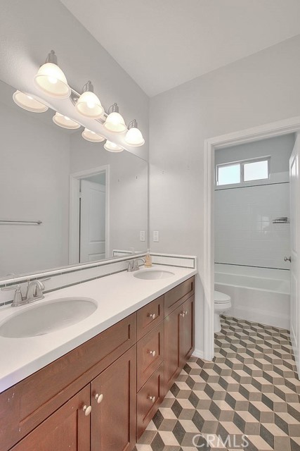 14180 Mountain Avenue, Chino CA: https://media.crmls.org/medias/3569d092-56e0-4c46-9094-991dea69ea57.jpg