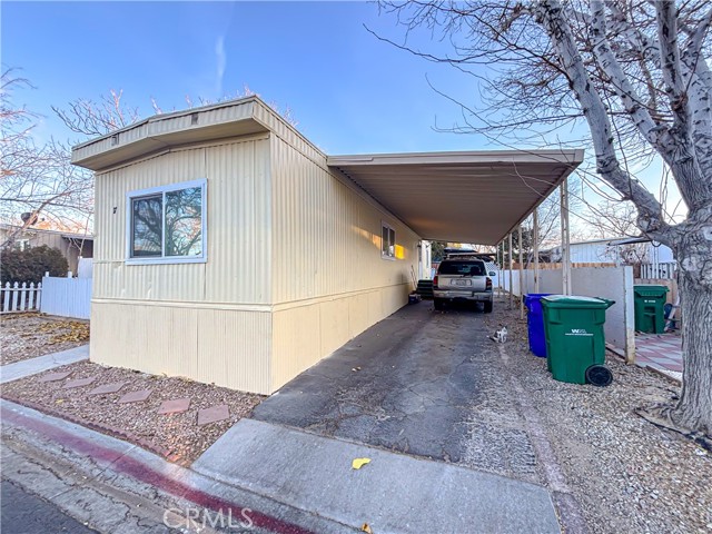 Detail Gallery Image 2 of 18 For 3524 Avenue R, Palmdale,  CA 93550 - 2 Beds | 1 Baths