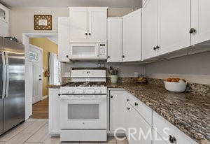 Detail Gallery Image 8 of 30 For 967 W 2nd Ave, Escondido,  CA 92025 - 3 Beds | 2 Baths