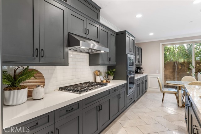 Detail Gallery Image 13 of 50 For 135 Hollow Tree, Irvine,  CA 92618 - 4 Beds | 3 Baths