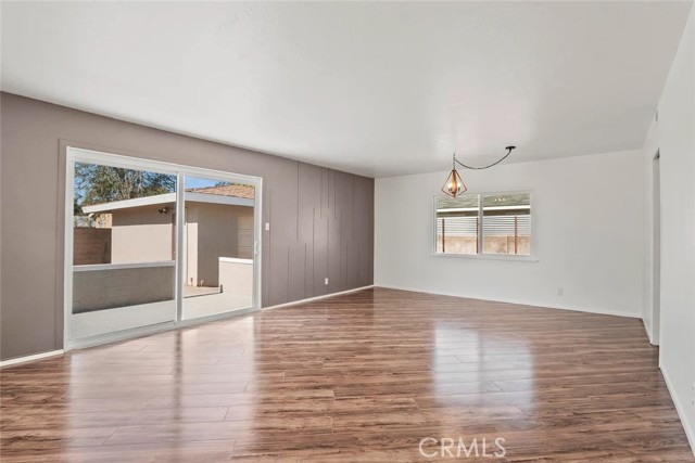 Detail Gallery Image 6 of 29 For 1326 W Avenue H10, Lancaster,  CA 93534 - 3 Beds | 1/1 Baths