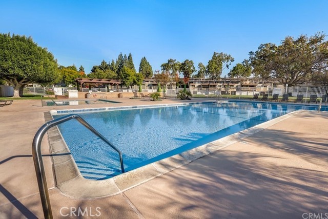 Detail Gallery Image 27 of 36 For 2085 Ronda Granada #C,  Laguna Woods,  CA 92637 - 2 Beds | 2 Baths