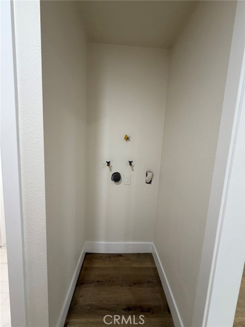 Detail Gallery Image 10 of 16 For 4721 W Oakfield Ave #1,  Santa Ana,  CA 92703 - 4 Beds | 2 Baths