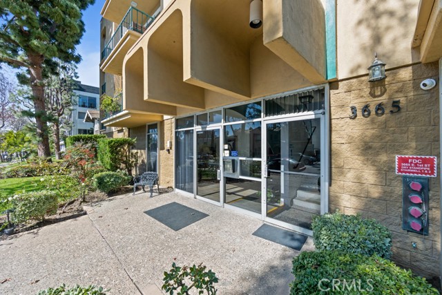 Detail Gallery Image 37 of 47 For 3665 E 1st St #202,  Long Beach,  CA 90803 - 2 Beds | 2 Baths