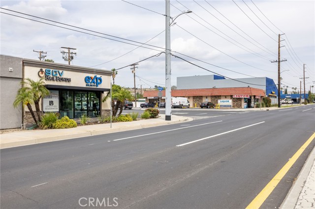  Commercial for Sale in Canyon Country, California
