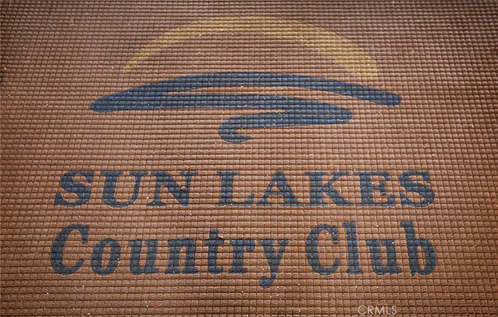 https://media.crmls.org/medias/356b70b3-6011-4f1c-8141-1513b46b4d44.jpg?preset=X-Large