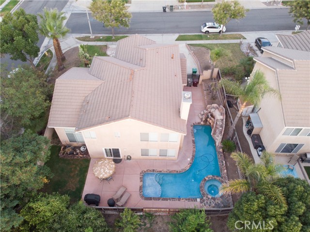 Detail Gallery Image 19 of 19 For 2714 Peachwood Cir, Corona,  CA 92882 - 4 Beds | 3 Baths