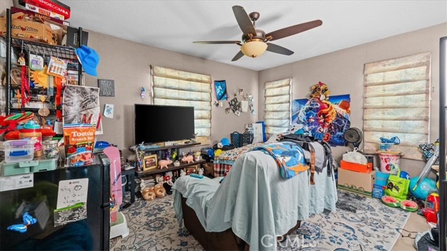 Detail Gallery Image 11 of 30 For 2681 Valencia Ave, San Bernardino,  CA 92404 - 3 Beds | 4 Baths