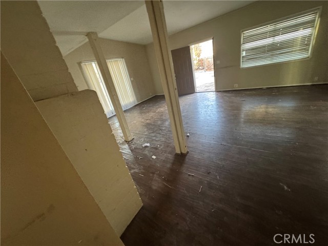 Detail Gallery Image 15 of 24 For 7946 Sunnybrae, Winnetka,  CA 91306 - 3 Beds | 2 Baths