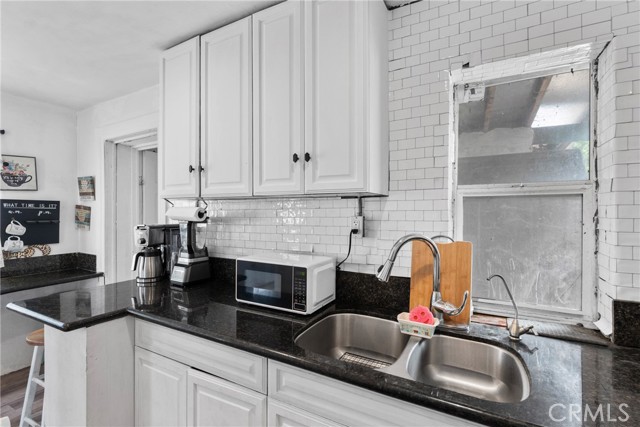 671 N Cherry Street, Banning CA: https://media.crmls.org/medias/356f843a-f230-4ffb-b0c1-71a793510a39.jpg