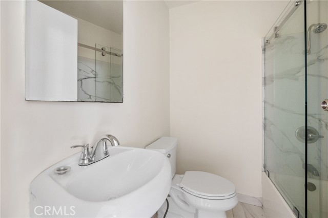 Detail Gallery Image 17 of 17 For 7137 Ramsgate Ave #3,  Los Angeles,  CA 90045 - 2 Beds | 1/1 Baths