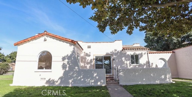 Detail Gallery Image 1 of 24 For 200 E Hermosa St, Santa Maria,  CA 93454 - 2 Beds | 1 Baths