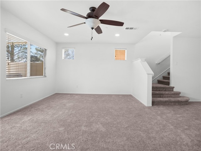 Detail Gallery Image 6 of 36 For 1377 Sunset #B,  Beaumont,  CA 92223 - 3 Beds | 2/1 Baths