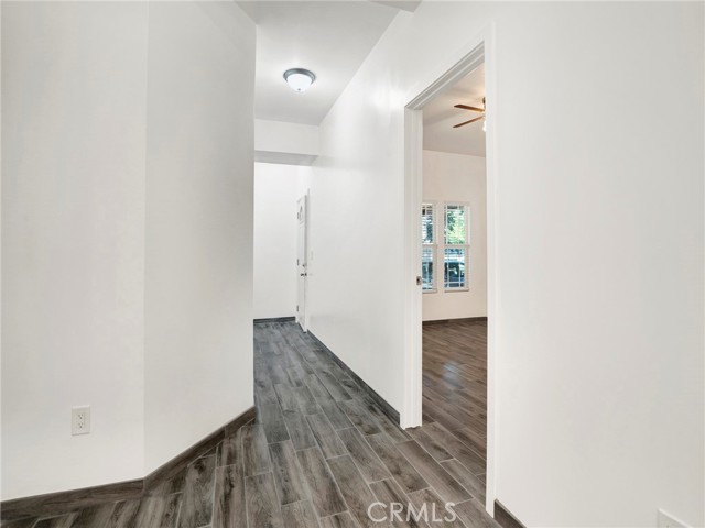 Detail Gallery Image 16 of 22 For 14545 Margate St #1,  Sherman Oaks,  CA 91411 - 3 Beds | 2 Baths