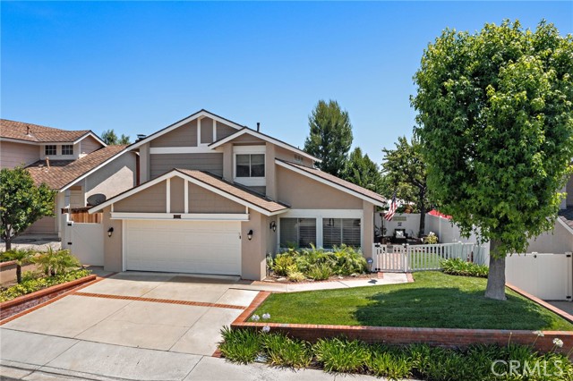 32042 Pleasant Glen Road, Rancho Santa Margarita CA: https://media.crmls.org/medias/35710c2e-b447-49d1-a70a-98b3209b86e9.jpg
