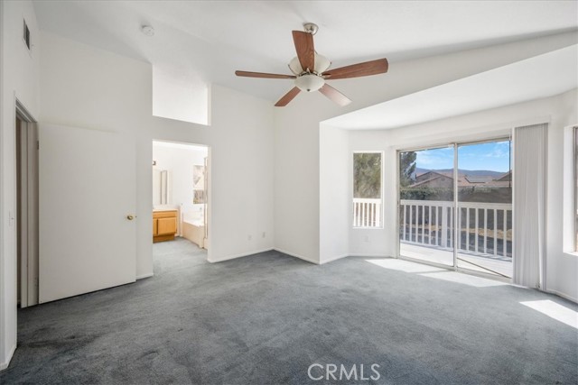 881 Sussex N, San Jacinto CA: https://media.crmls.org/medias/3571a522-0b63-4bab-bc55-b1c066e3edc1.jpg