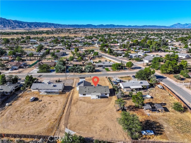 Detail Gallery Image 12 of 49 For 19056 Goleta St, Hesperia,  CA 92345 - 4 Beds | 2/1 Baths