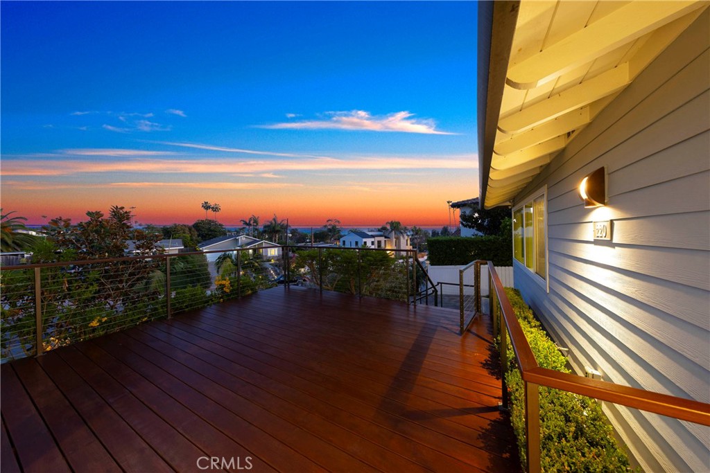 220 W Paseo de Cristobal