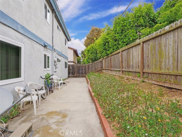 1104 Opal Street, Redondo Beach, California 90277, ,Residential Income,Sold,Opal,SB23101204