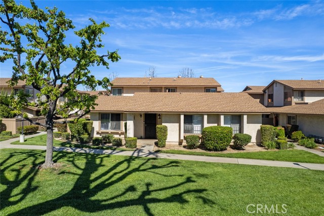 Detail Gallery Image 3 of 29 For 1452 Countrywood #9,  Hacienda Heights,  CA 91745 - 3 Beds | 2 Baths