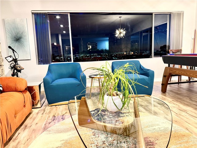 Detail Gallery Image 11 of 56 For 11759 S Circle Dr, Whittier,  CA 90601 - 3 Beds | 2/1 Baths