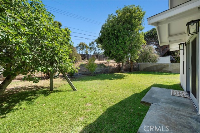 5545 Konya Drive, Torrance CA: https://media.crmls.org/medias/3573e602-4491-4003-b3df-4dffe08ec88d.jpg