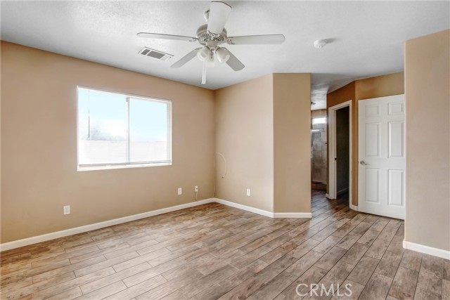 Image 9 of 20 For 15514 Avenida Manzana