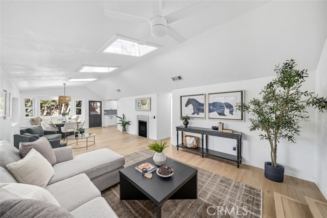 Detail Gallery Image 3 of 29 For 225 Pacific Avenue, Paso Robles,  CA 93446 - 4 Beds | 3 Baths