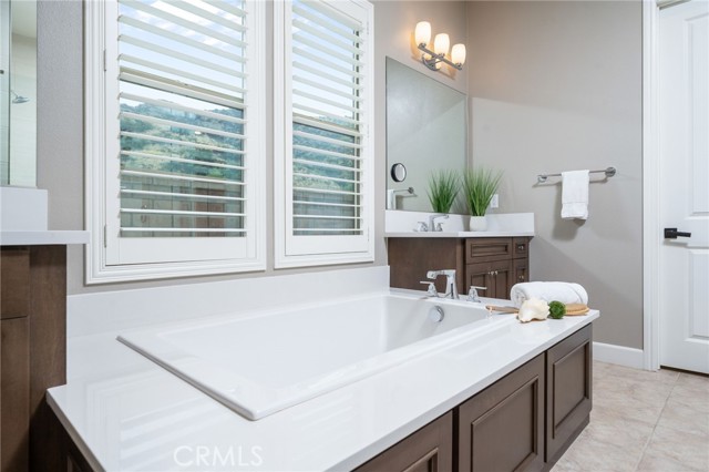 Detail Gallery Image 23 of 67 For 614 E Camellia Way, Azusa,  CA 91702 - 5 Beds | 4/1 Baths