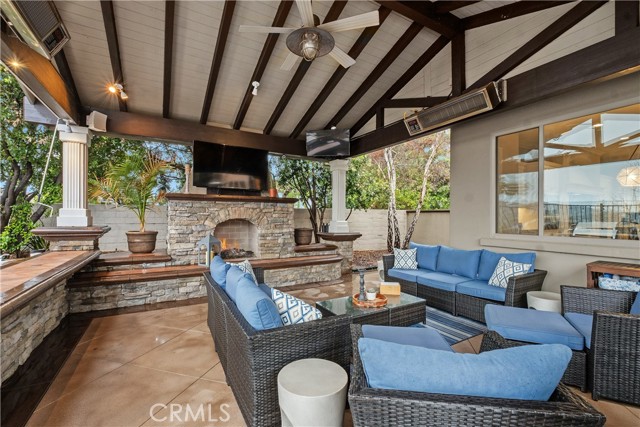 1 Running Brook Drive, Coto de Caza CA: https://media.crmls.org/medias/3574cd8b-4d54-4037-8126-70caa245b458.jpg