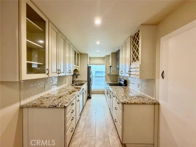 1139 East Ocean Boulevard, 108 photo 6