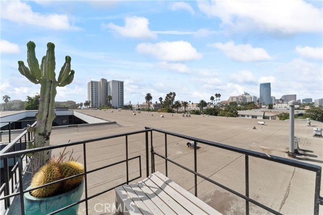 Detail Gallery Image 20 of 27 For 1329 E 1st St #5,  Long Beach,  CA 90802 - 1 Beds | 1 Baths