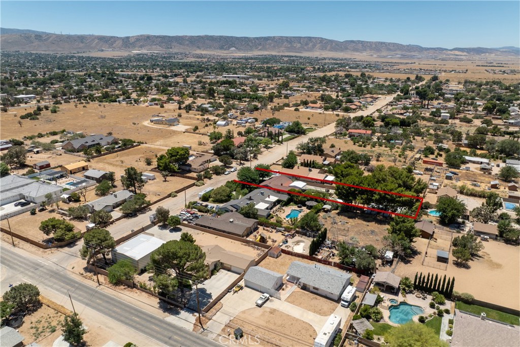 https://media.crmls.org/medias/3575c576-8c86-467c-85da-08a958a405e6.jpg?preset=X-Large