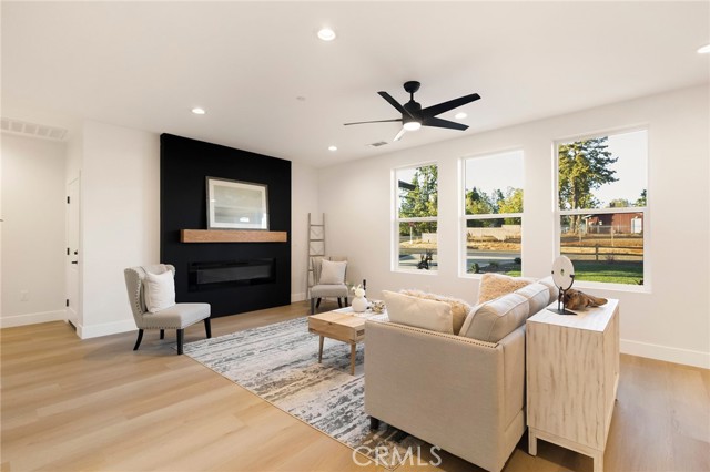 Detail Gallery Image 14 of 59 For 1500 Rosemary Ct, Paradise,  CA 95969 - 3 Beds | 2 Baths