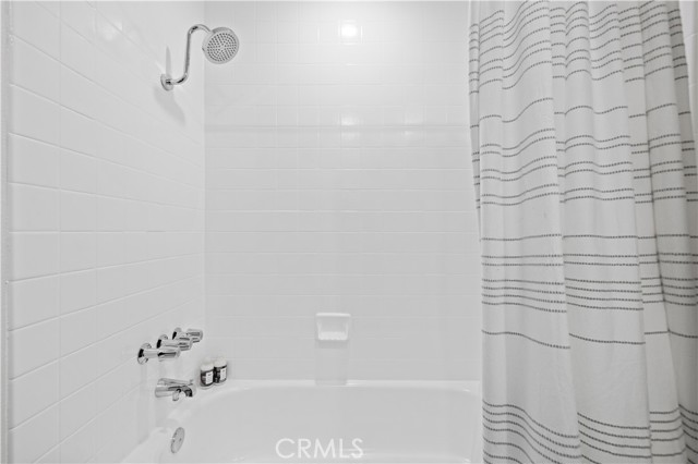 Detail Gallery Image 32 of 46 For 10061 Melinda Way #2,  Northridge,  CA 91325 - 2 Beds | 2/1 Baths