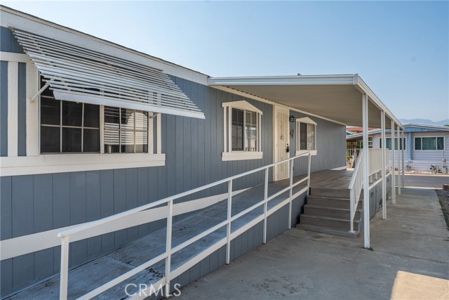 1010 Terrace Road, San Bernardino CA: https://media.crmls.org/medias/3576432b-b4e3-4385-9dd2-4a0a96a3ca03.jpg
